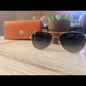 Tory Burch Sunglasses Aviator Style